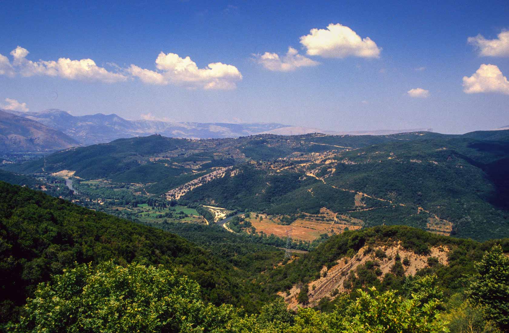 <span style="font-family: Verdana; font-size: 16px; color:">Panorama op de weg tussen Igoumenitsa en Ioannina</span>