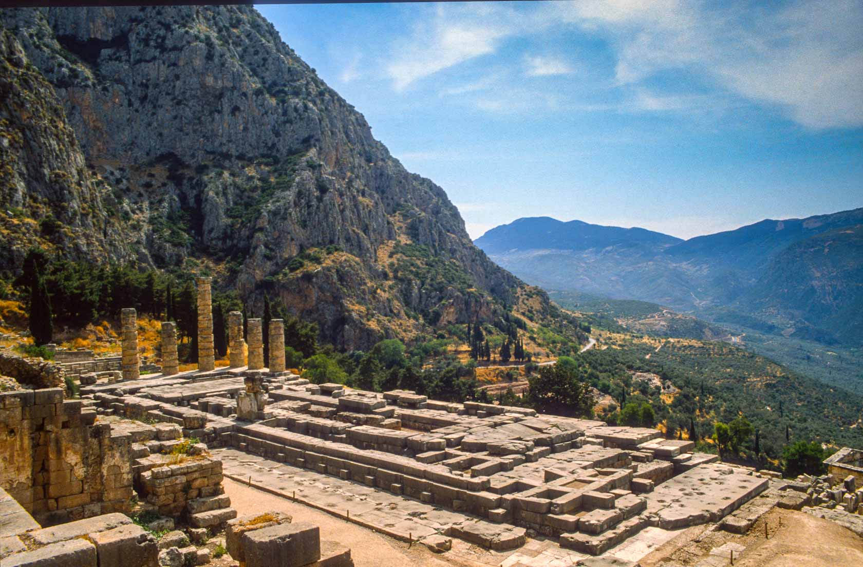 <span style="font-family: Verdana; font-size: 16px; color:">Delphi</span>