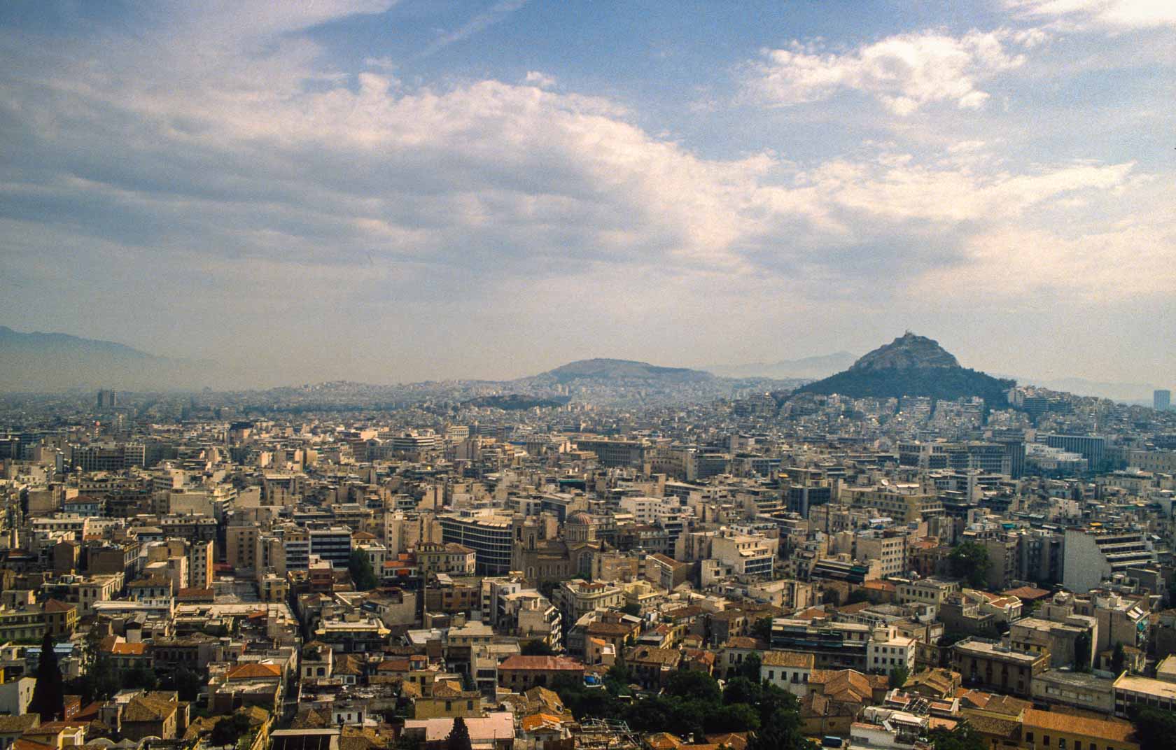 <span style="font-family: Verdana; font-size: 16px; color:">Uitzicht over Athene vanaf de Acropolis</span>
