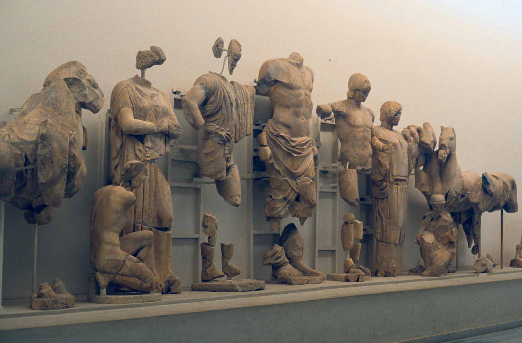 <span style="font-family: Verdana; font-size: 16px; color:">Archeologisch museum Olympia</span>
