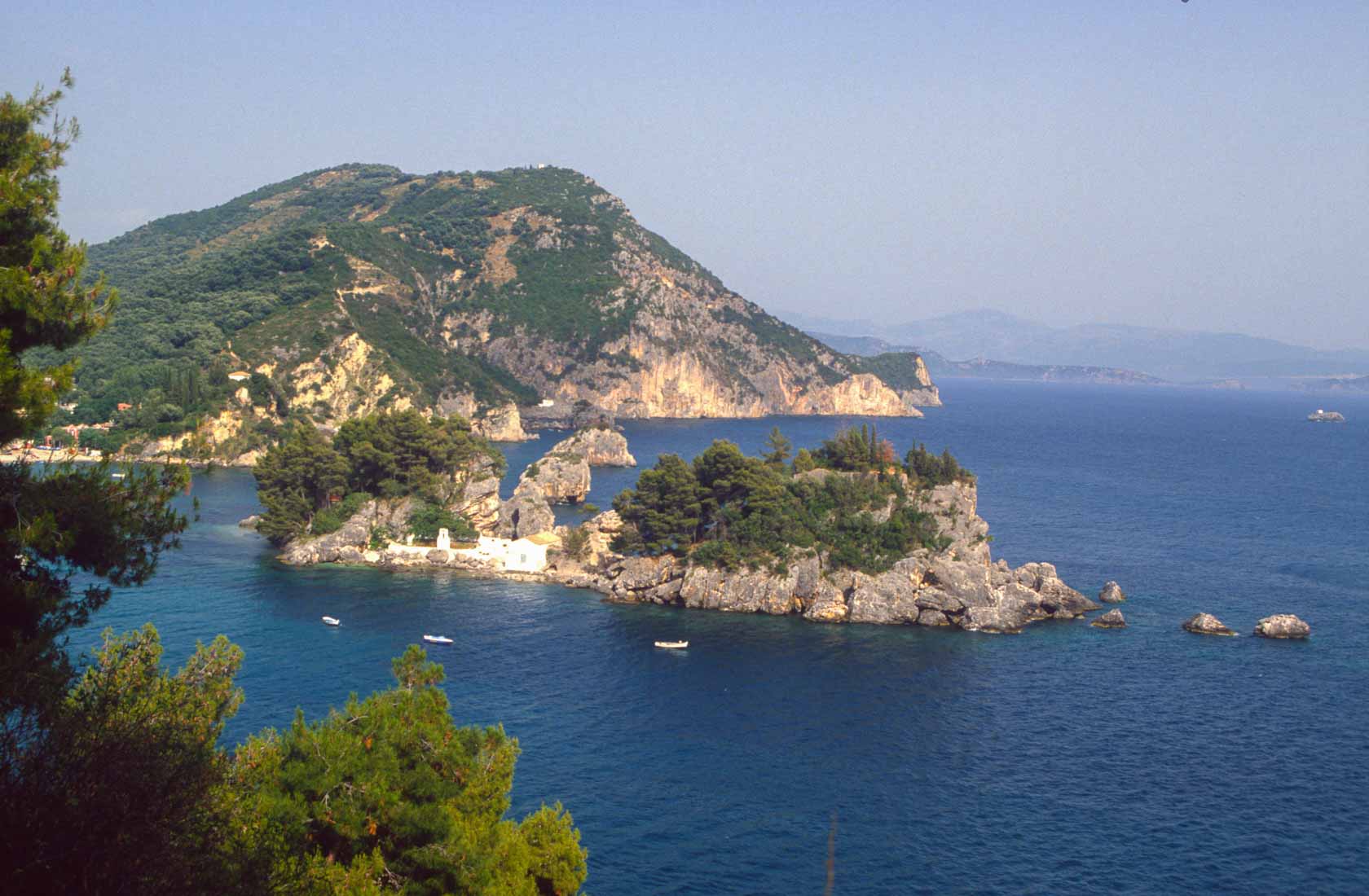 <span style="font-family: Verdana; font-size: 16px; color:">Parga</span>