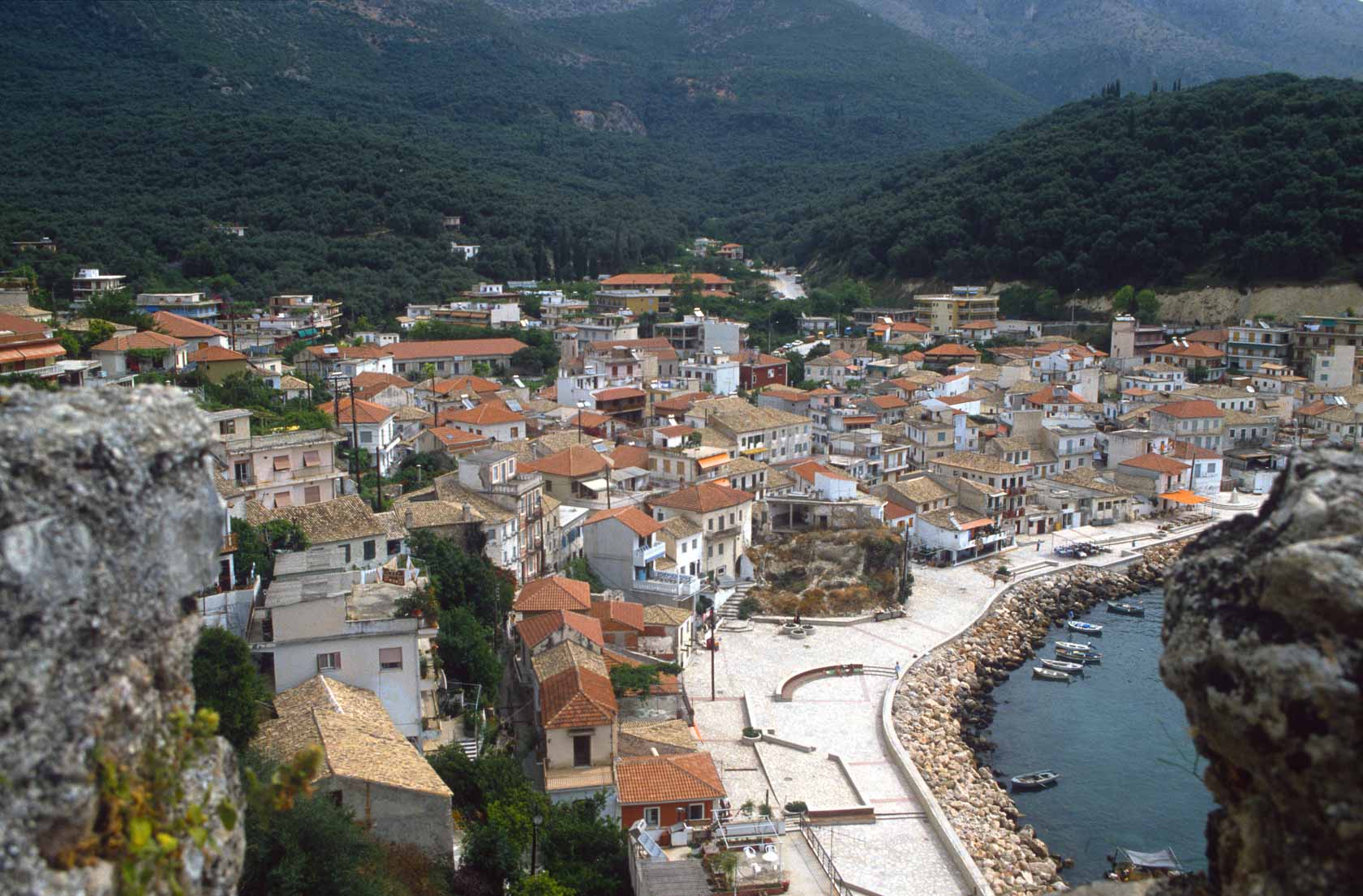 <span style="font-family: Verdana; font-size: 16px; color:">Parga</span>