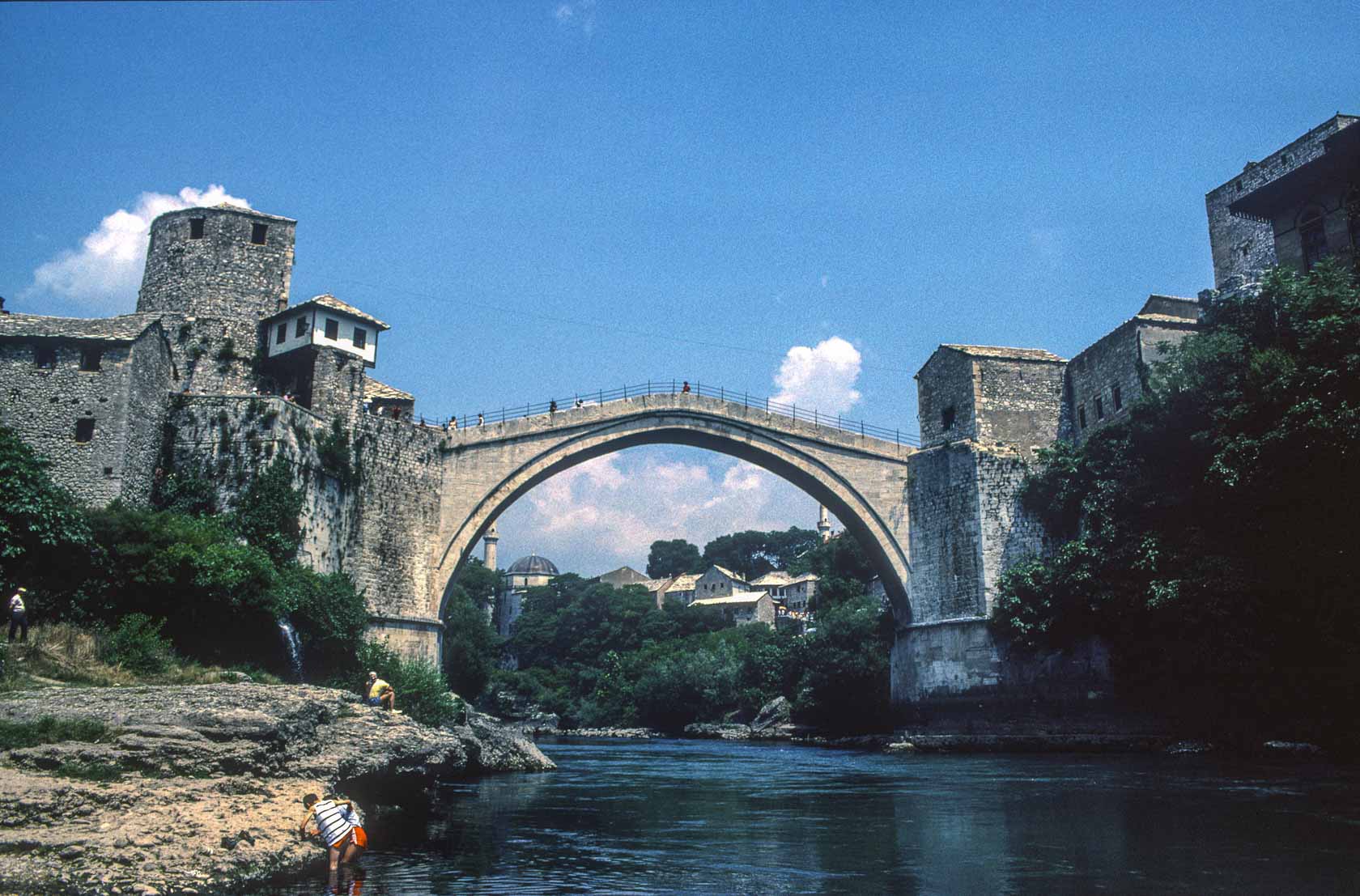 <span style="font-family: Verdana; font-size: 16px; color:">Mostar</span>