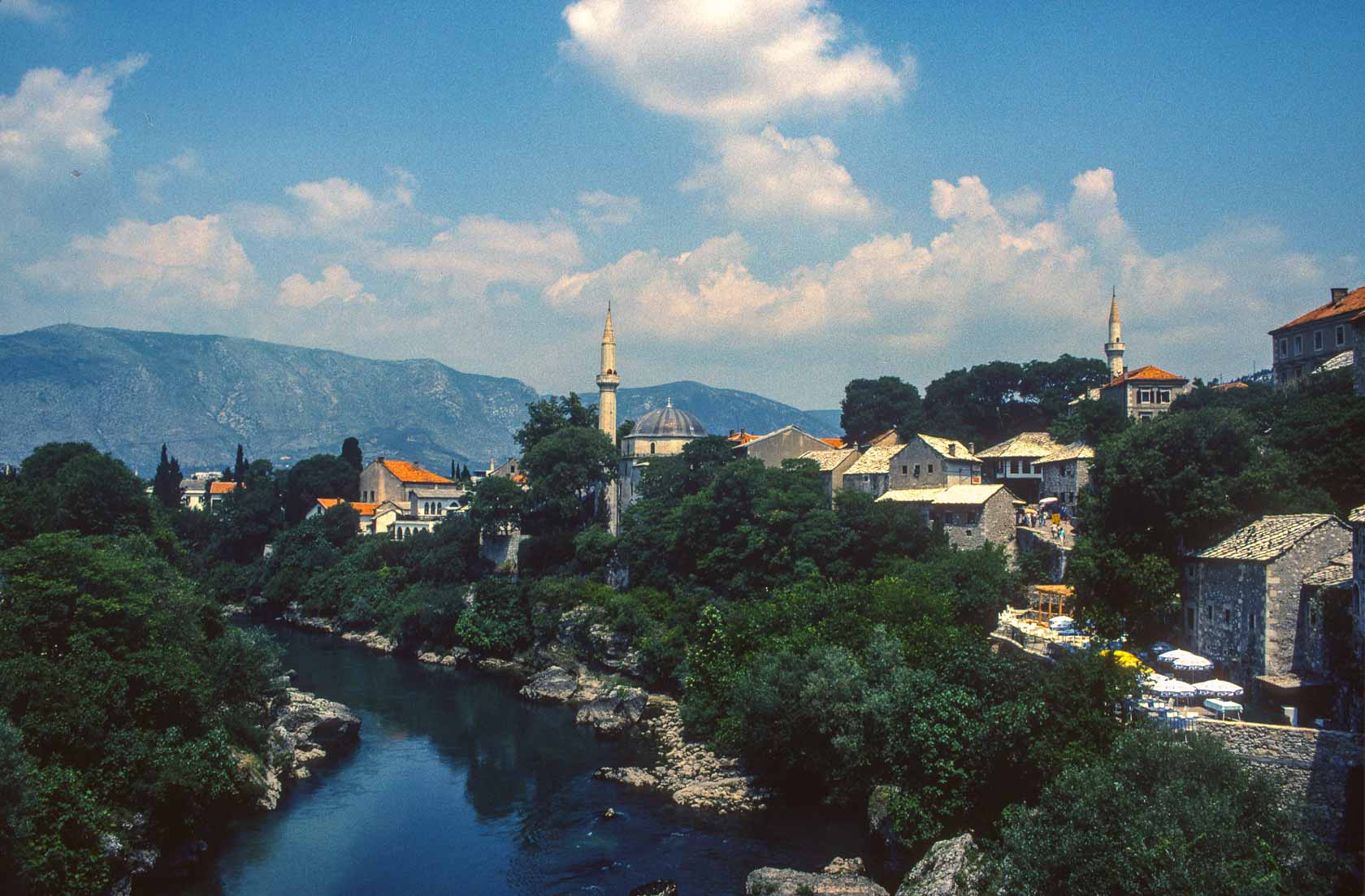 <span style="font-family: Verdana; font-size: 16px; color:">Mostar</span>