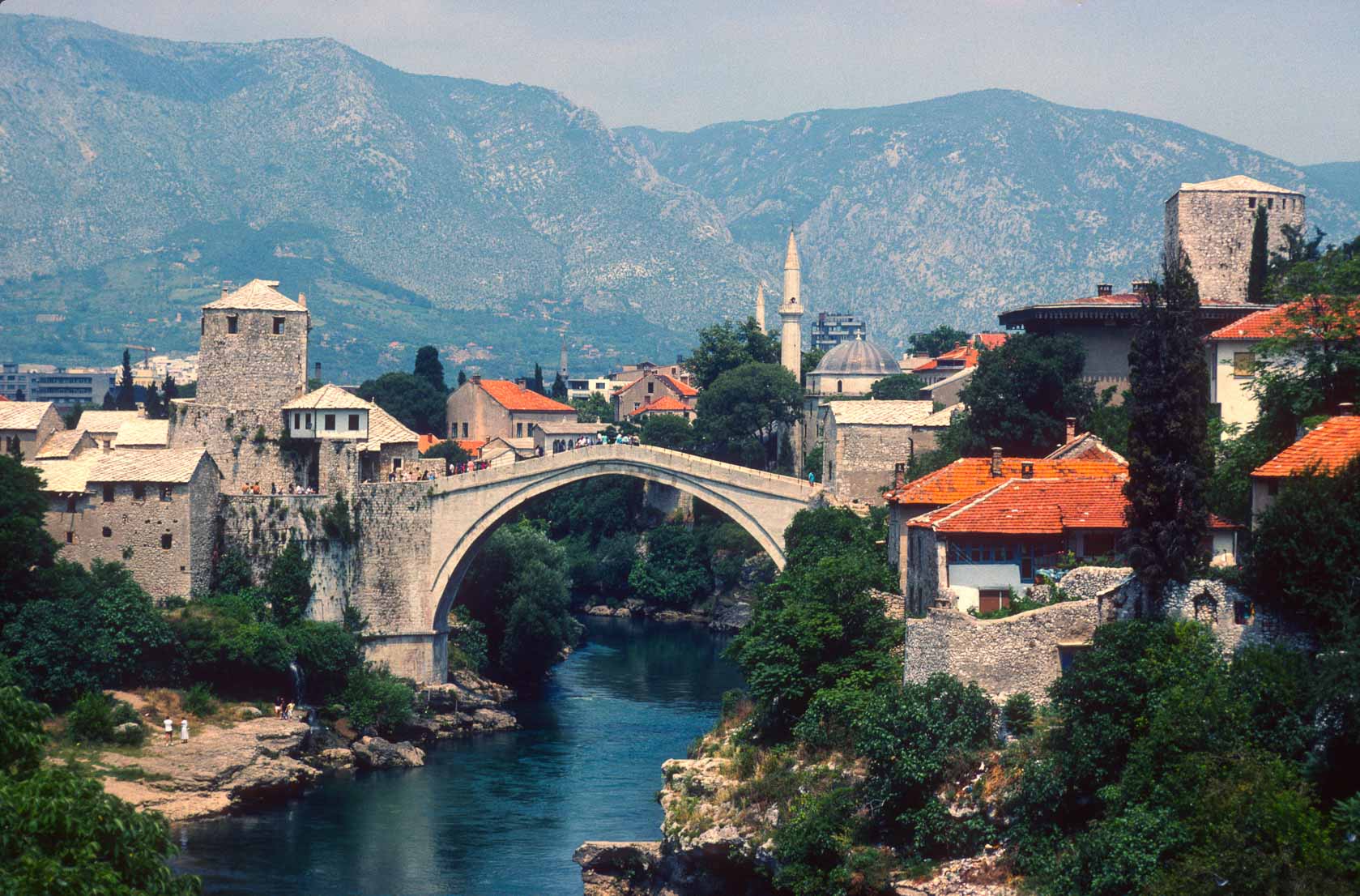<span style="font-family: Verdana; font-size: 16px; color:">Mostar</span>