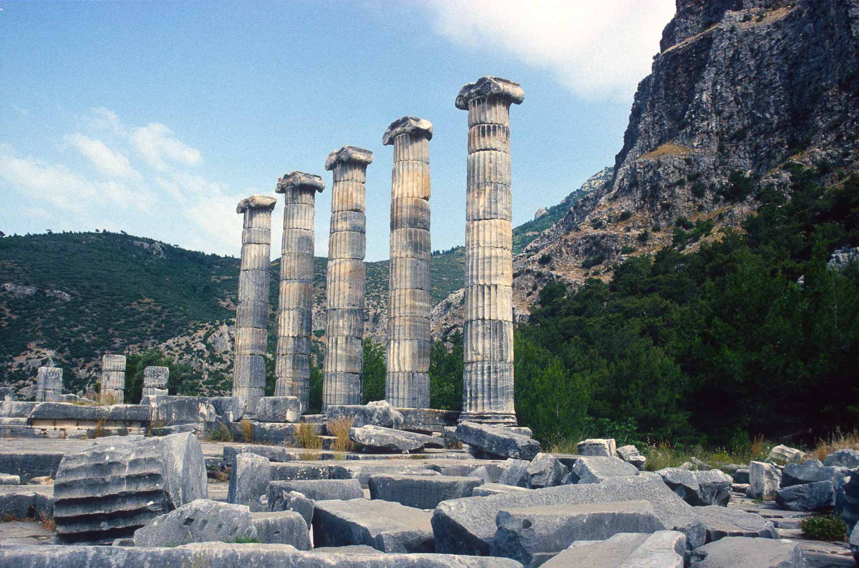 <span style="font-family: Verdana; font-size: 16px; color:">Zuilen, Priëne</span>