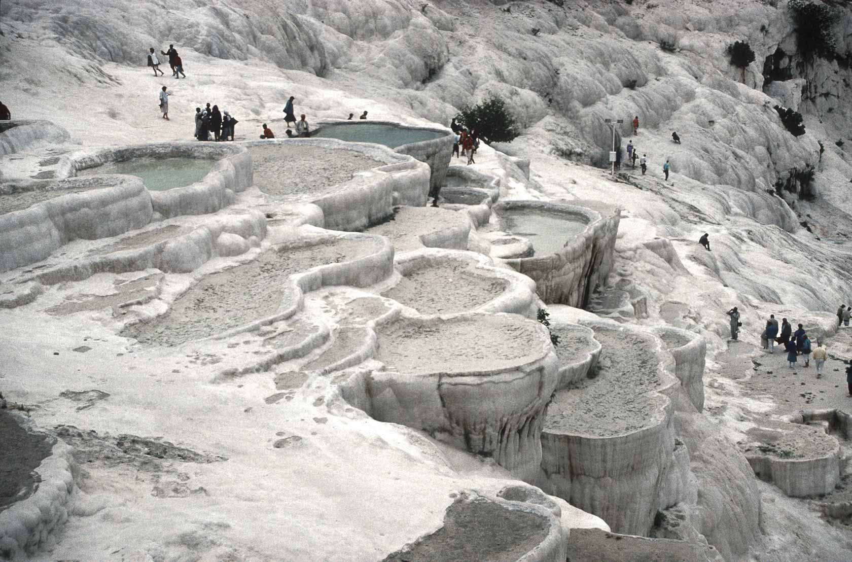 <span style="font-family: Verdana; font-size: 16px; color:">Kalkterrassen, Pamukkale</span>