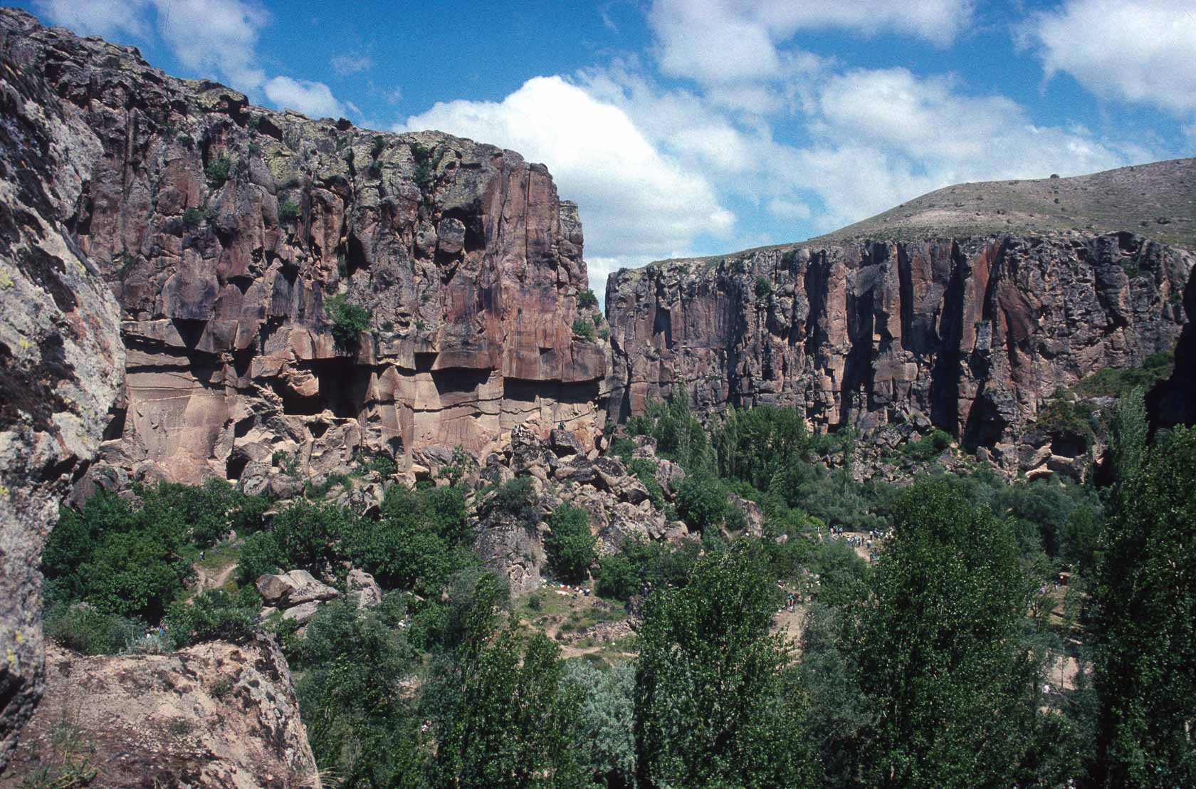 <span style="font-family: Verdana; font-size: 16px; color:">Ihlara dal</span>