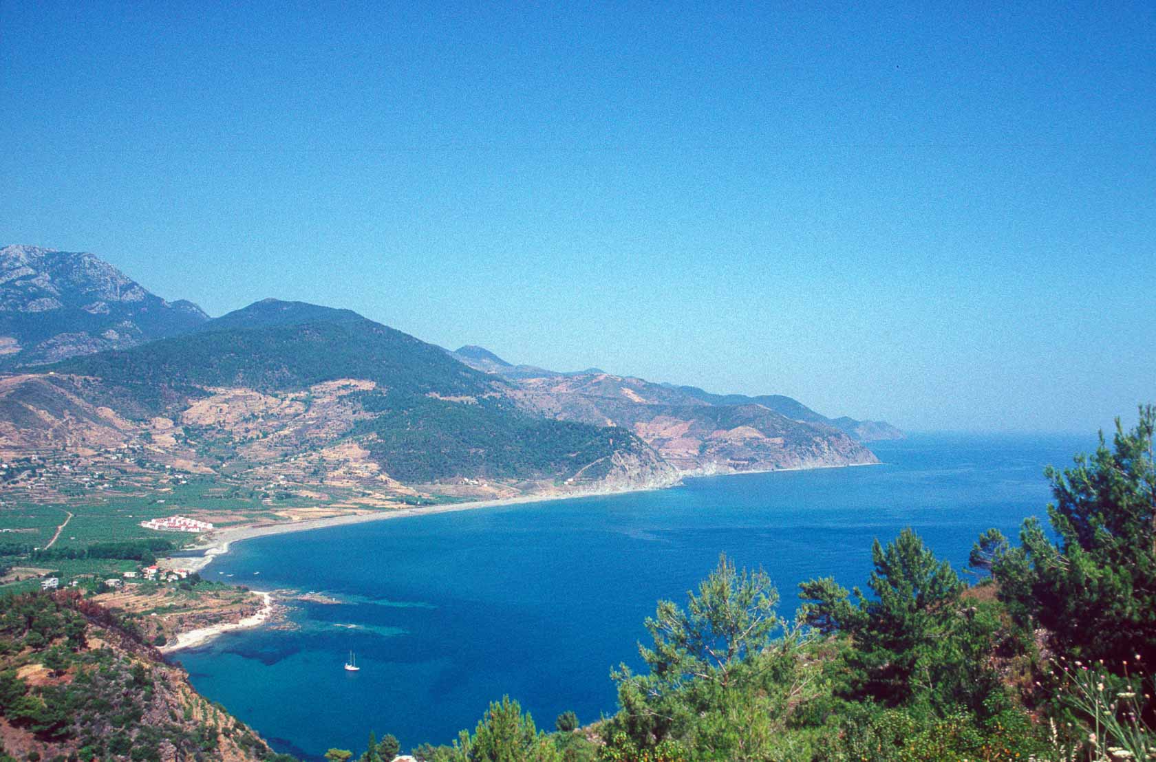 <span style="font-family: Verdana; font-size: 16px; color:">Panorama, tussen Anamur en Alanya