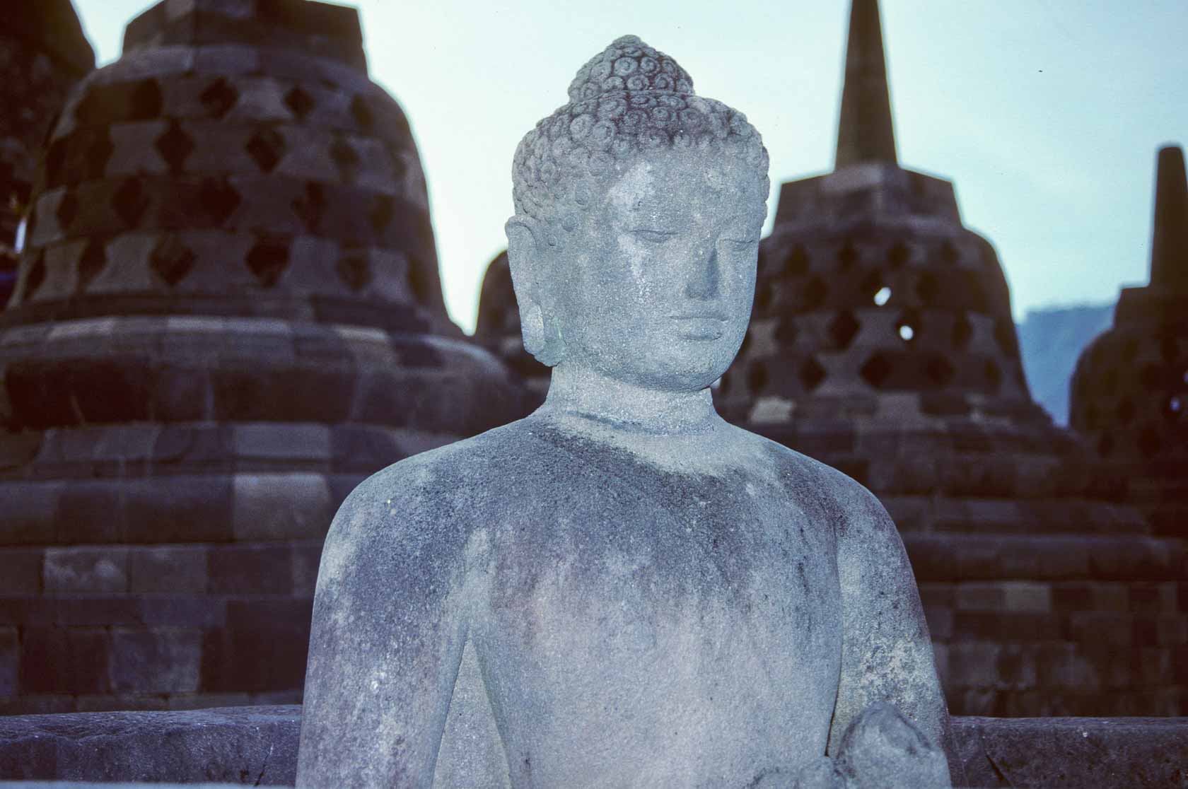 <span style="font-family: Verdana; font-size: 16px; color: ">Borobudur</span>