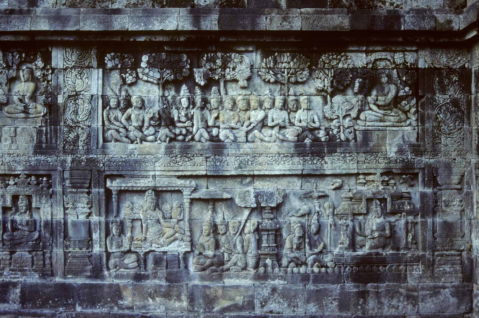 <span style="font-family: Verdana; font-size: 16px; color: ">Borobudur</span>