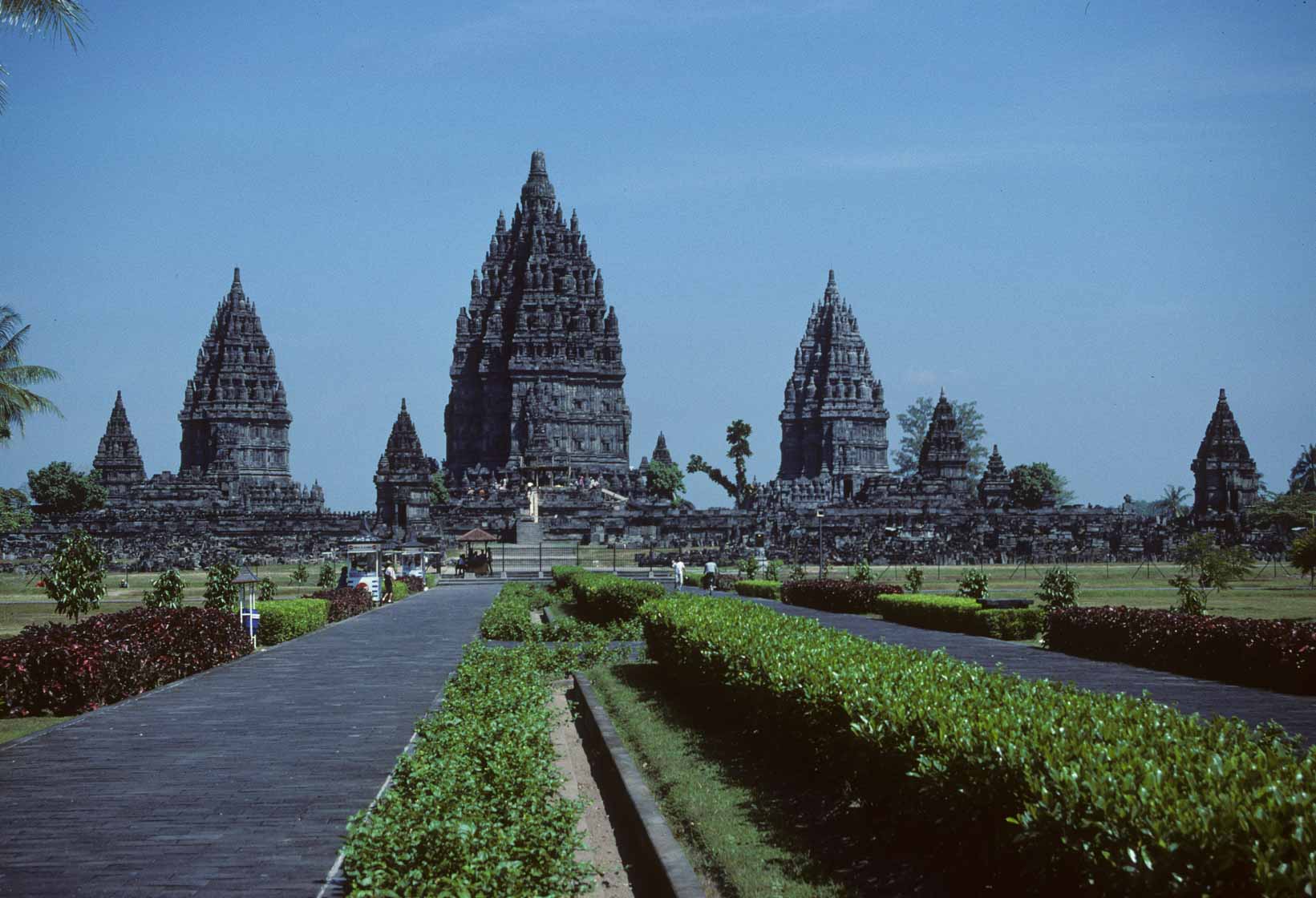 <span style="font-family: Verdana; font-size: 16px; color: ">Prambanan, hindoe tempel bij Jogjakarta</span>