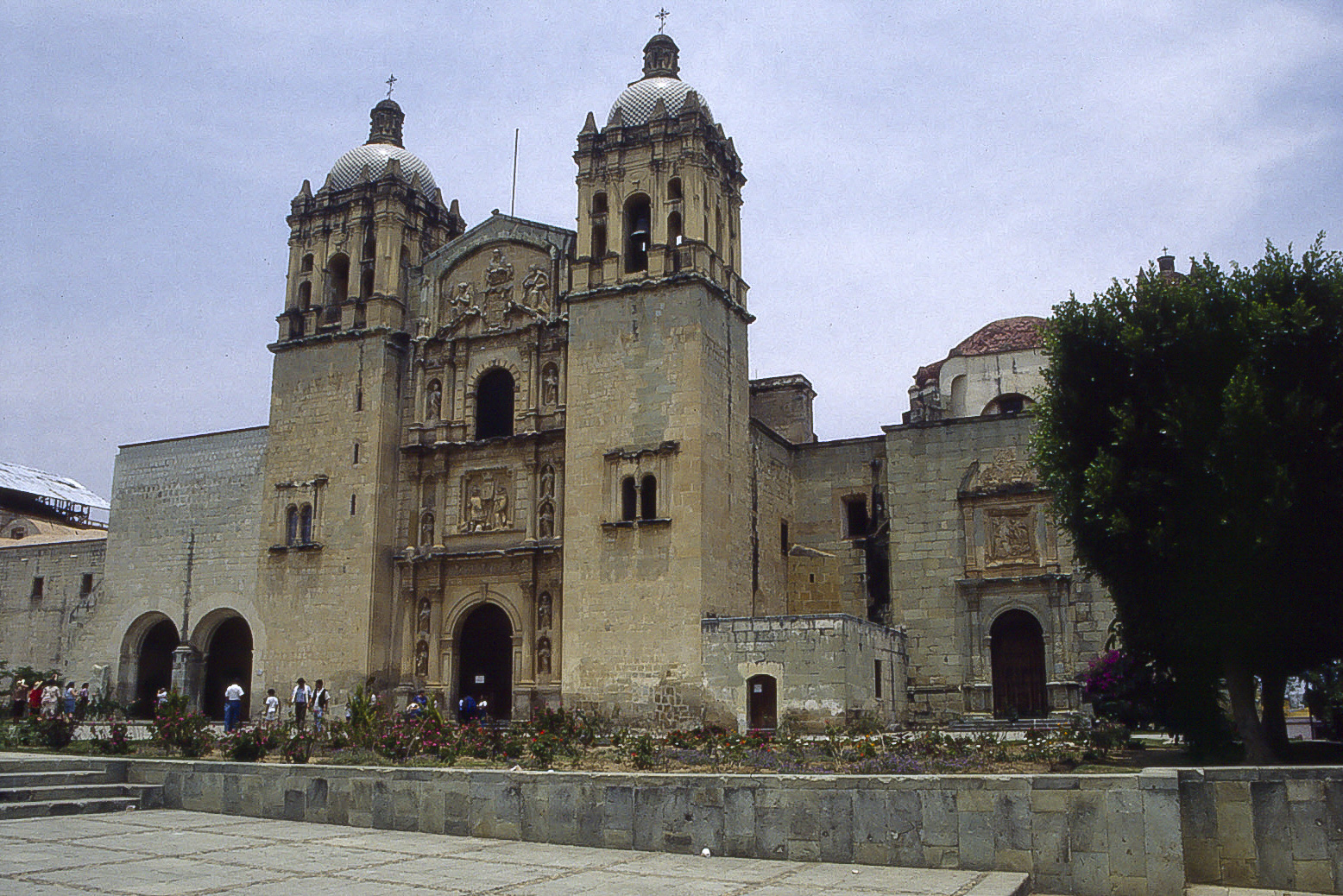 <span style="font-family: Verdana; font-size: 16px; color: ">De Santo Domingo kerk in Oaxaca</span>