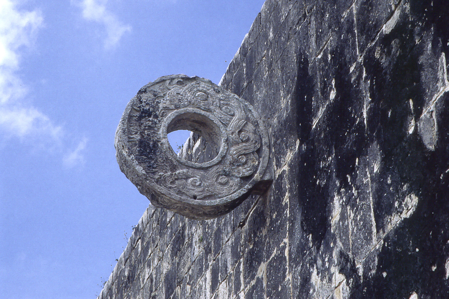 <span style="font-family: Verdana; font-size: 16px; color: ">Chitchen Itza</span>
