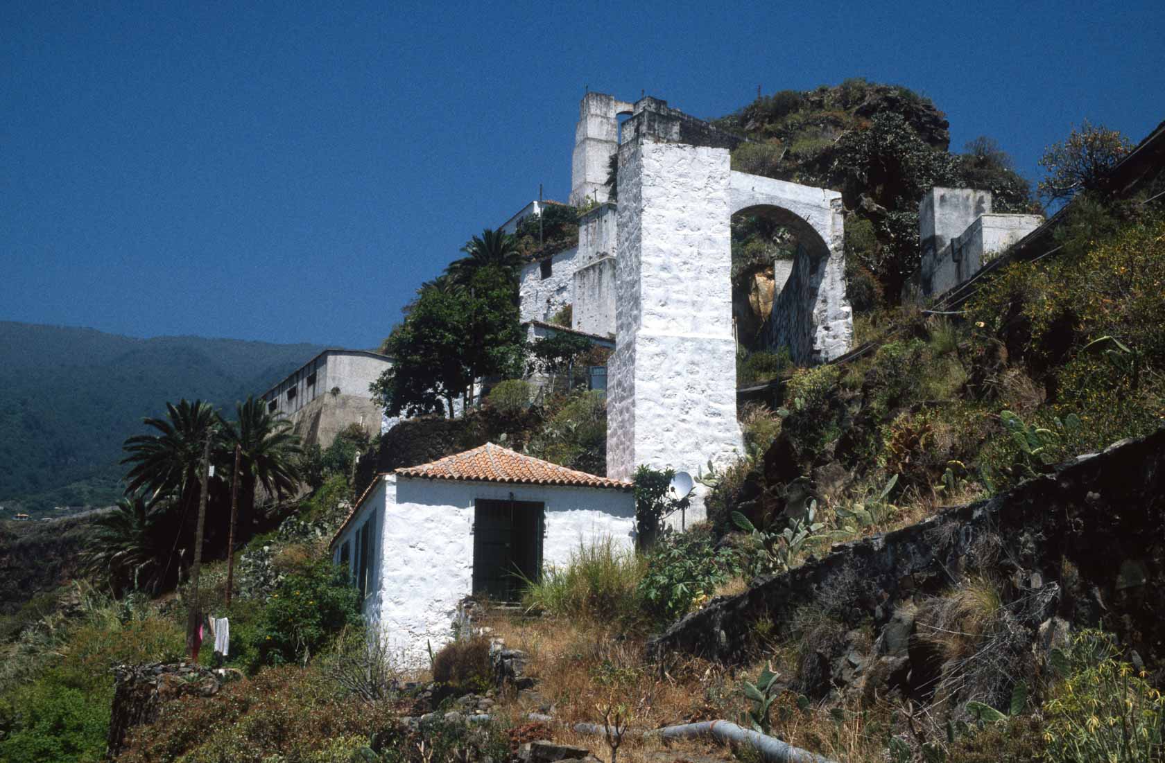 <span style="font-family: Verdana; font-size: 16px; color: #FFFFFF;">Santa Cruz de la Palma</span>