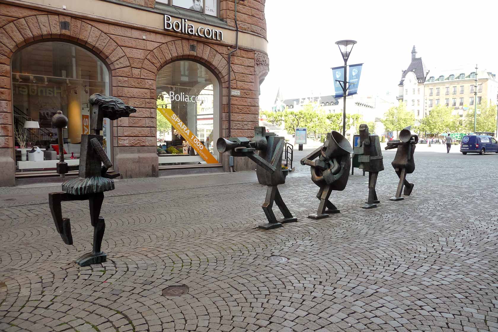 <span style="font-family: Verdana; font-size: 16px; color: #FFFFFF;">Styraatorkest in Malmö</span>